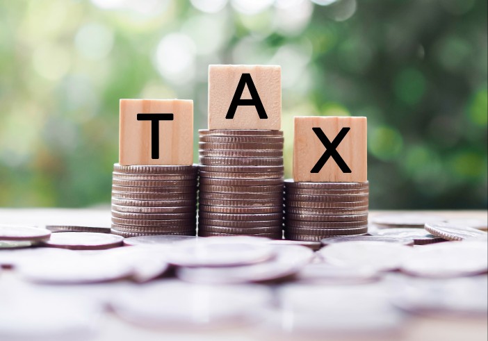 Item Illustration : International Tax Considerations for Acquiring Property in the UK (England and Northern Ireland)